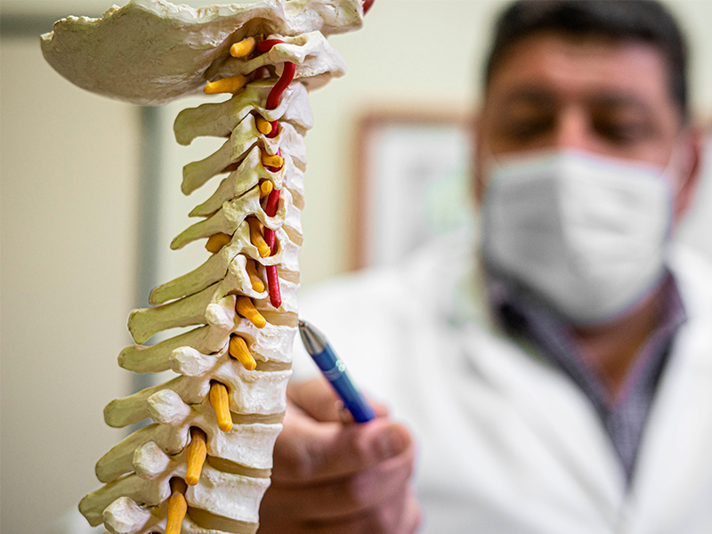Escoliosis: claves para conocer esta afección de la columna - Hospital Privado Cordoba